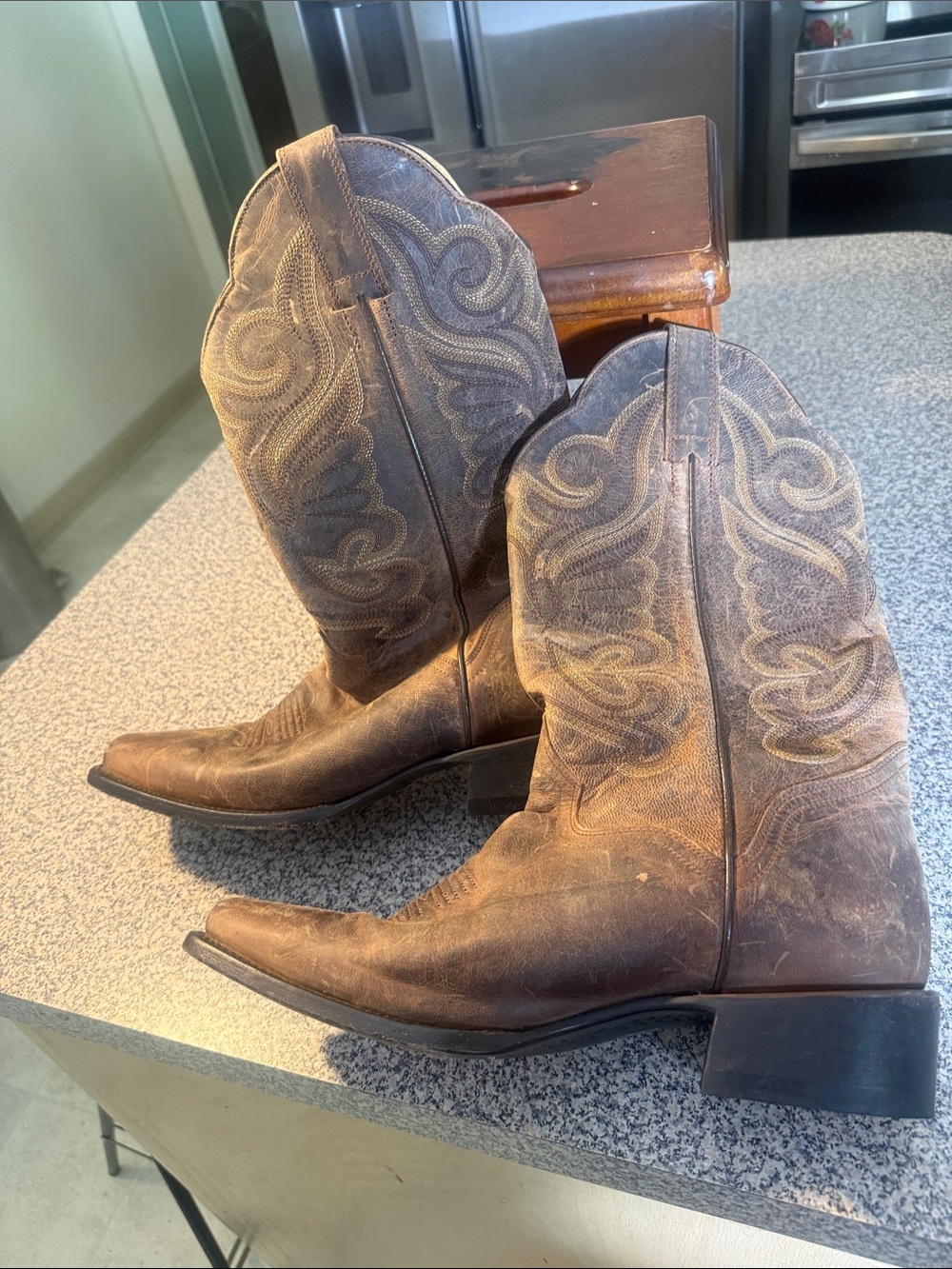 Men's Brown Cowboy Boots - Classic Western Style